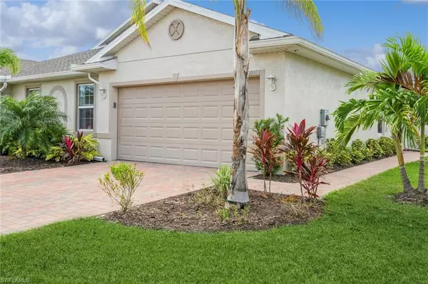 20568 Plumwood LOOP, North Fort Myers, FL 33917