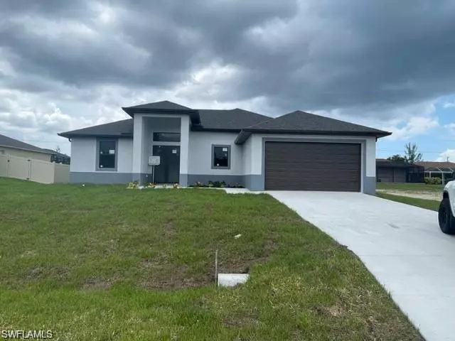 Cape Coral, FL 33991,1005 SW 11th CT