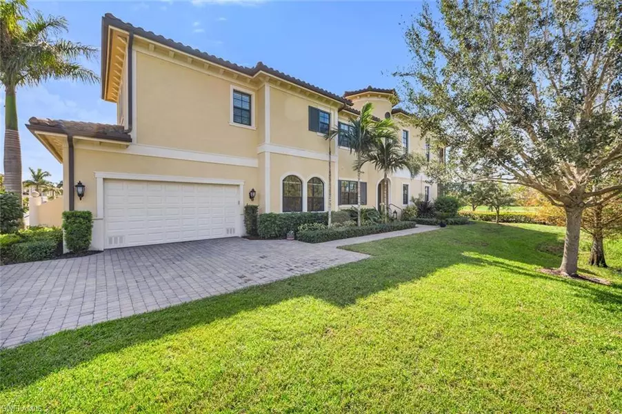 2473 Breakwater WAY #7102, Naples, FL 34112