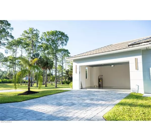 Naples, FL 34117,544 31st ST SW