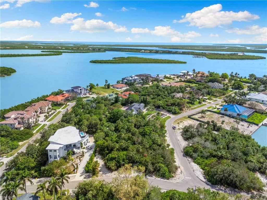 Marco Island, FL 34145,1130 Caxambas DR