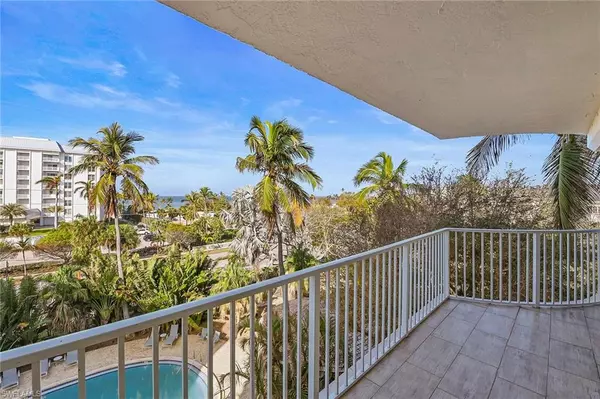 Naples, FL 34102,1300 Gulf Shore BLVD N #511