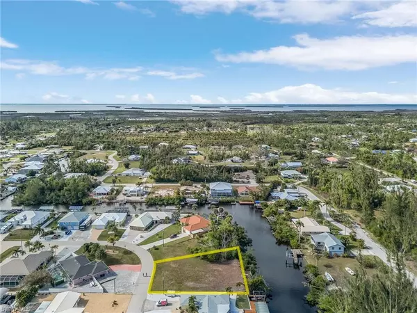 Bokeelia, FL 33922,5260 Genesee PKWY