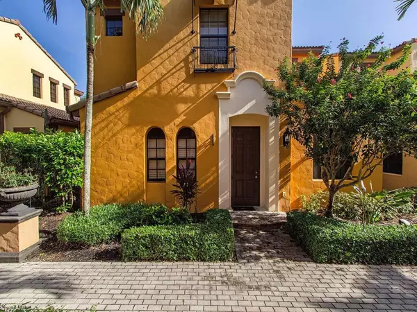 9105 Yuba LN #79-2, Naples, FL 34113