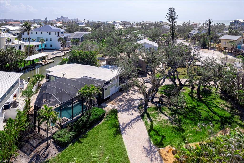 131 Falkirk ST, Fort Myers Beach, FL 33931
