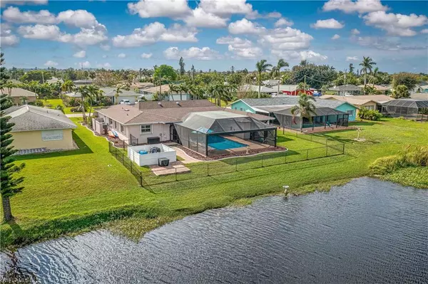 Cape Coral, FL 33904,829 SE 41st ST