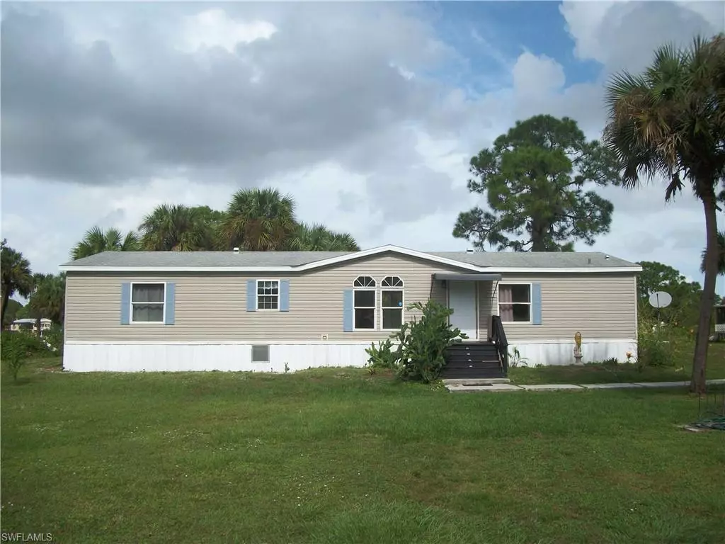 Clewiston, FL 33440,680 E Paso Fino CIR