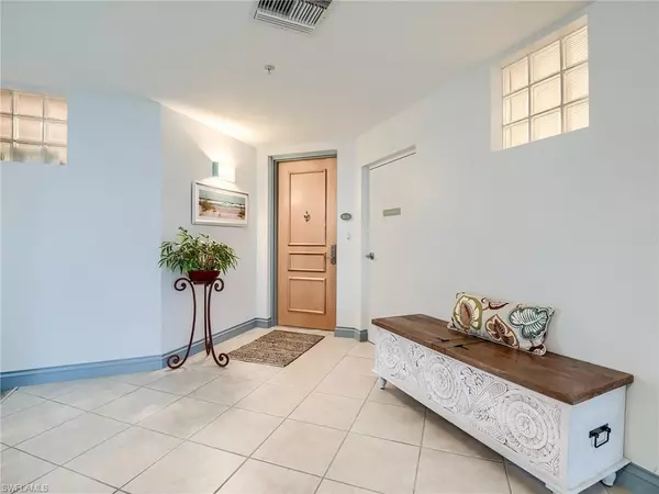 4137 Bay Beach LN #555, Fort Myers Beach, FL 33931