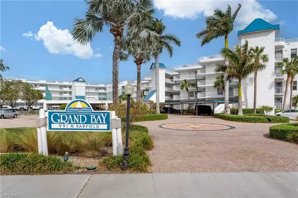 991 N Barfield DR #209, Marco Island, FL 34145