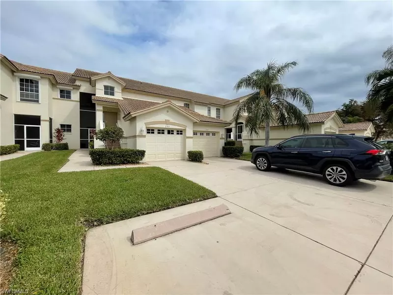 9240 Bayberry BND #102, Fort Myers, FL 33908