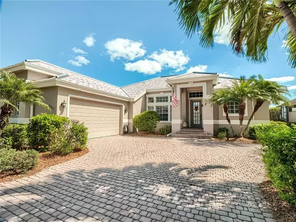 8802 New Castle DR,  Fort Myers,  FL 33908