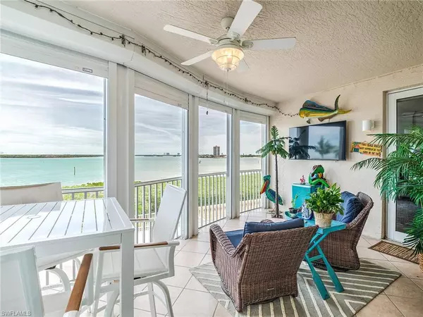 Fort Myers Beach, FL 33931,4137 Bay Beach LN #532