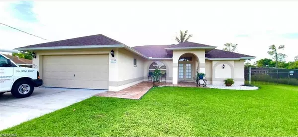 1701 54th TER SW, Naples, FL 34116