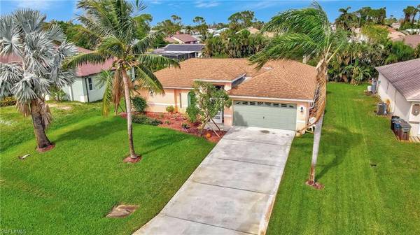 8117 Pennsylvania BLVD, Fort Myers, FL 33967