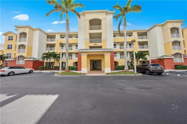 11021 Gulf Reflections DR #301, Fort Myers, FL 33908