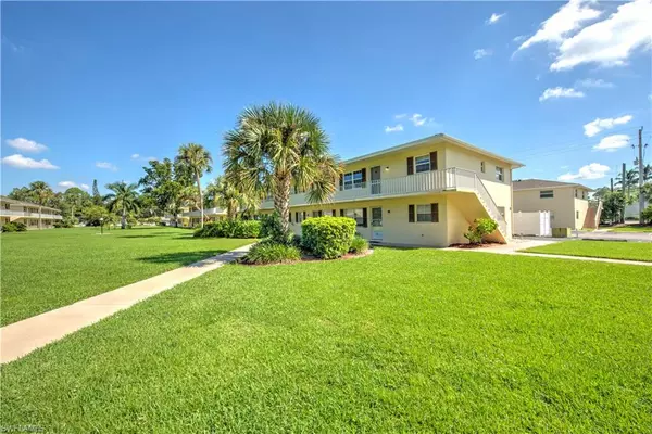 3325 Airport RD N #N5, Naples, FL 34105