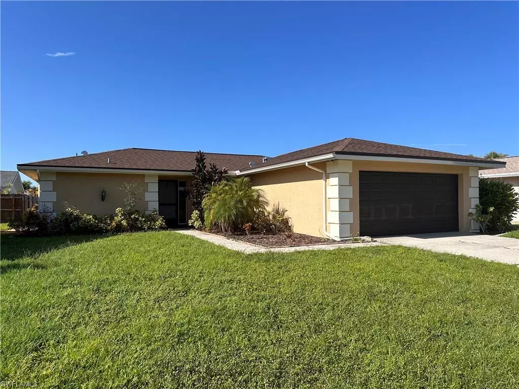 Fort Myers, FL 33919,9715 Foxglove CIR