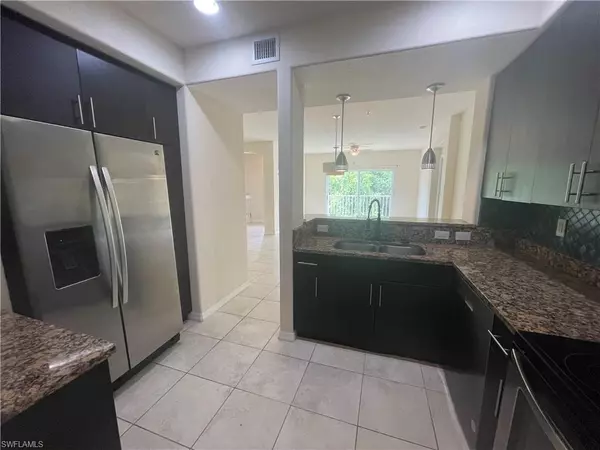 Fort Myers, FL 33966,13160 Bella Casa CIR #2110