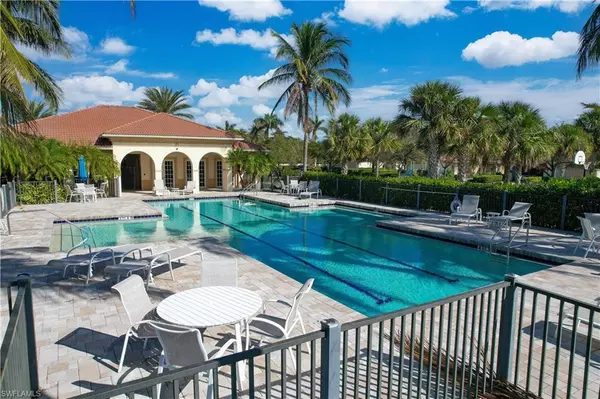 Naples, FL 34109,13484 Cambridge LN