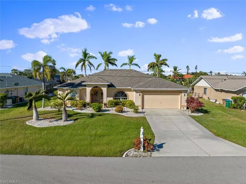 204 SE 15th PL, Cape Coral, FL 33990