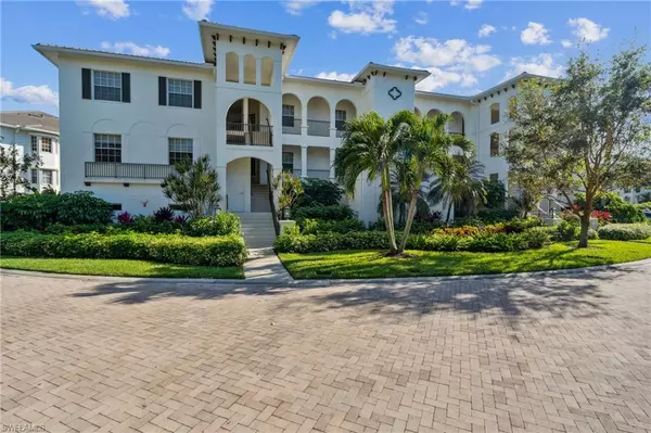 Naples, FL 34108,815 Bentwater CIR #101