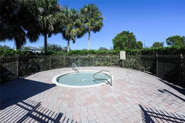 Naples, FL 34119,15112 Summit Place CIR #214