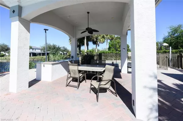 Naples, FL 34119,15112 Summit Place CIR #214