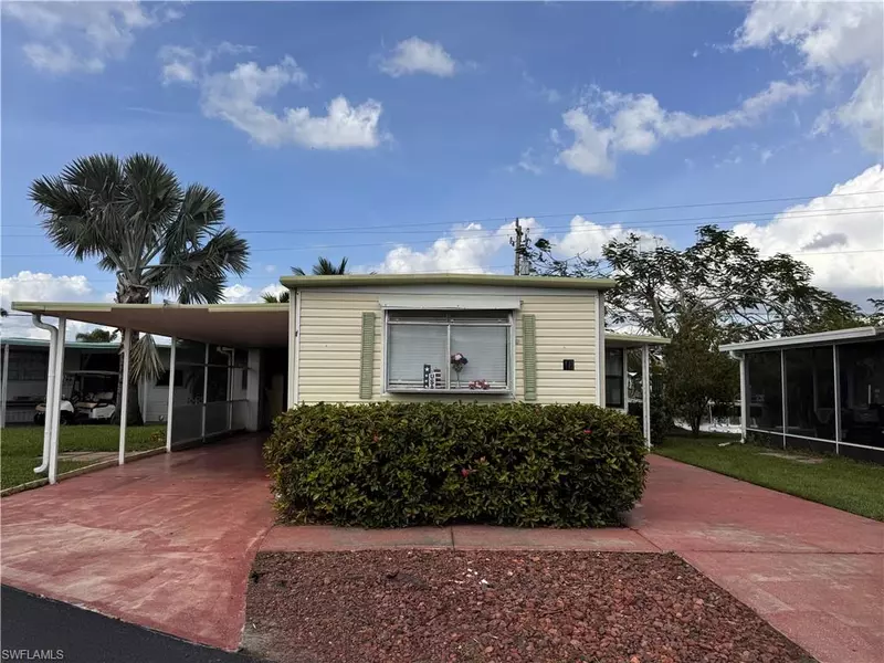 16 Shoreland DR, Fort Myers, FL 33905