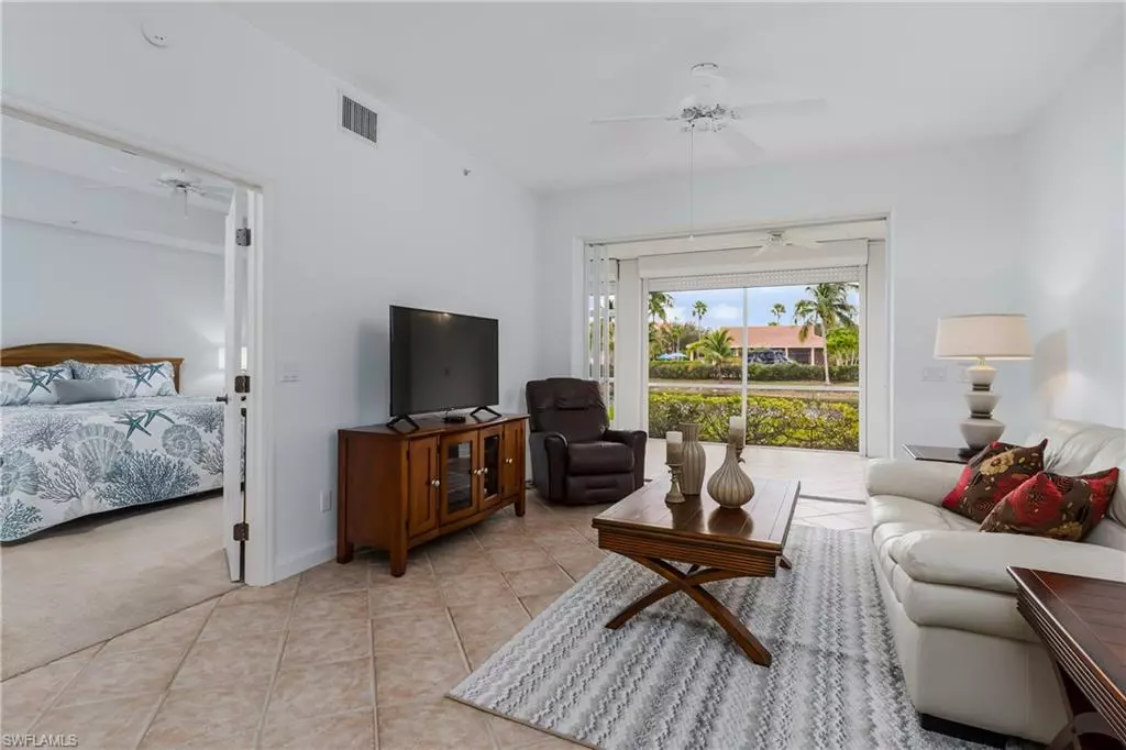 Naples, FL 34114,6630 Beach Resort DR #3