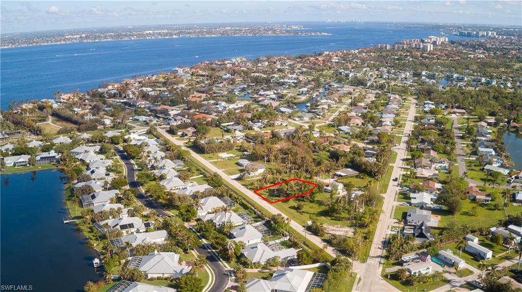 Fort Myers, FL 33908,15691 John Morris RD