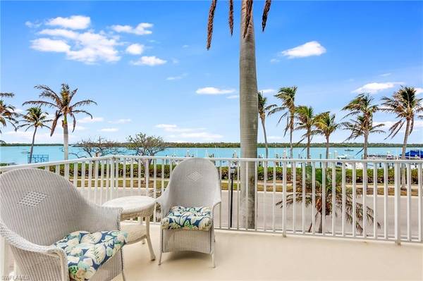 4198 Bay Beach LN #111,  Fort Myers Beach,  FL 33931