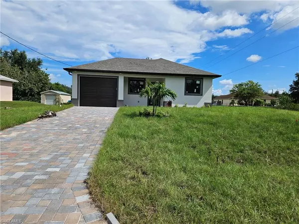 4405 E 18th ST, Lehigh Acres, FL 33972