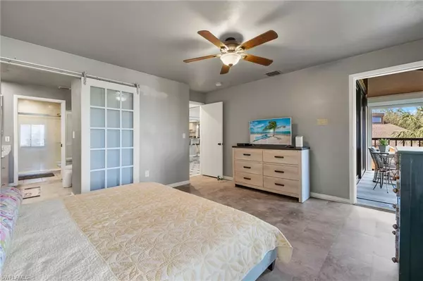 North Fort Myers, FL 33903,2065 W Lakeview BLVD #C-5