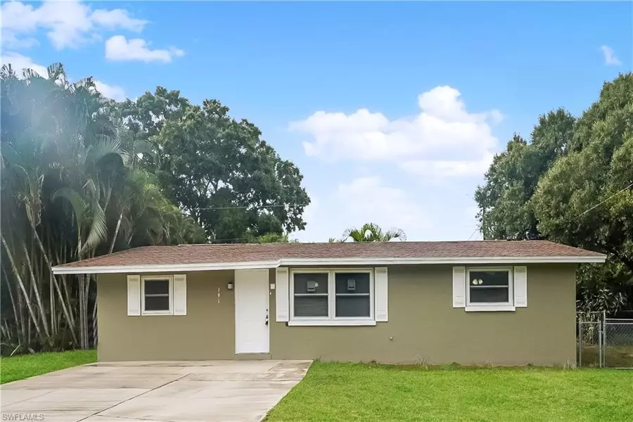 191 E Seminole DR, Venice, FL 34293