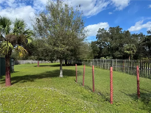 Clewiston, FL 33440,445 Hunting Club AVE