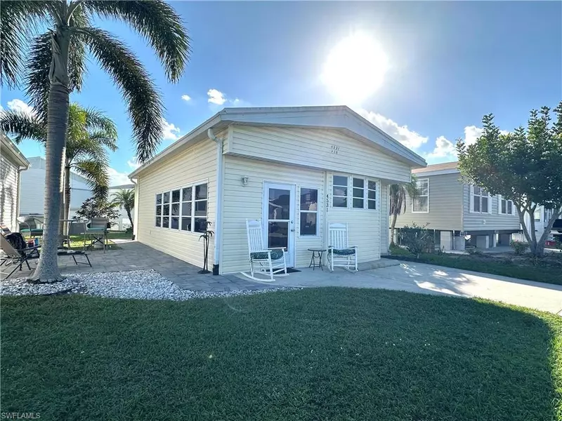 4531 Robert E Lee BLVD E, Estero, FL 33928