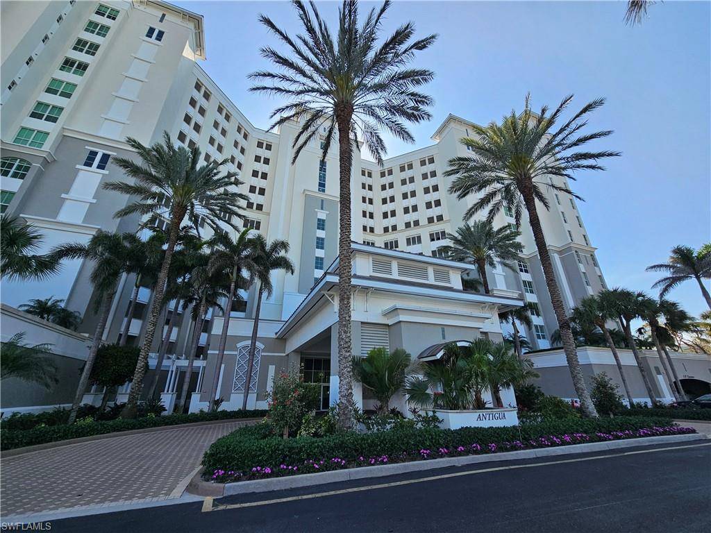 300 Dunes BLVD #7, Naples, FL 34110