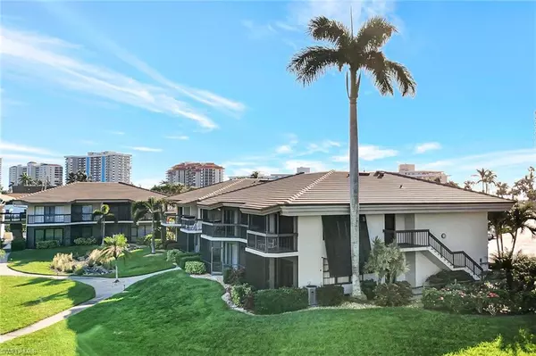 Marco Island, FL 34145,657 Seaview CT #J3