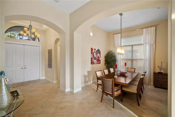 Naples, FL 34113,6375 Costa CIR