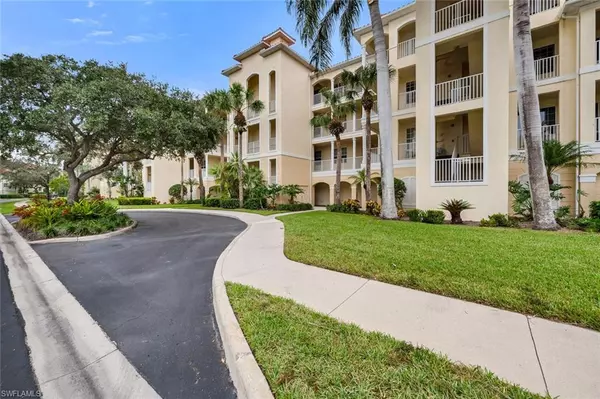 Naples, FL 34112,4843 Hampshire CT #2-205