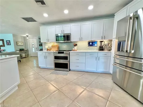 Naples, FL 34113,233 Pinehurst CIR