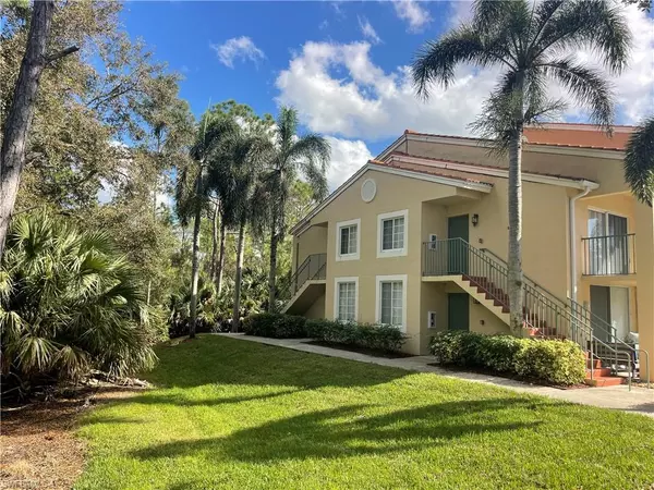 1260 Wildwood Lakes BLVD #201, Naples, FL 34104