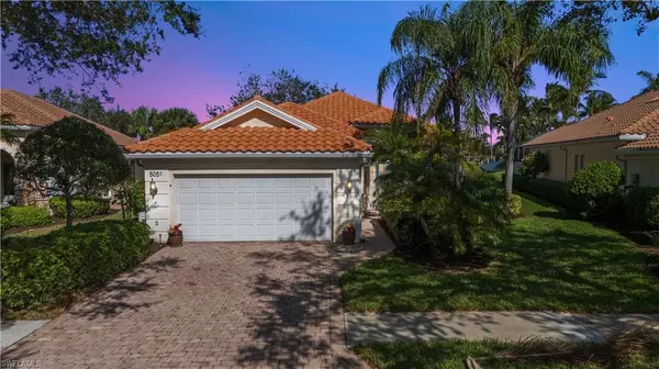 5051 Jarvis LN, Naples, FL 34119