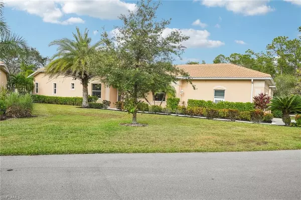 Naples, FL 34104,8123 Sanctuary DR #1