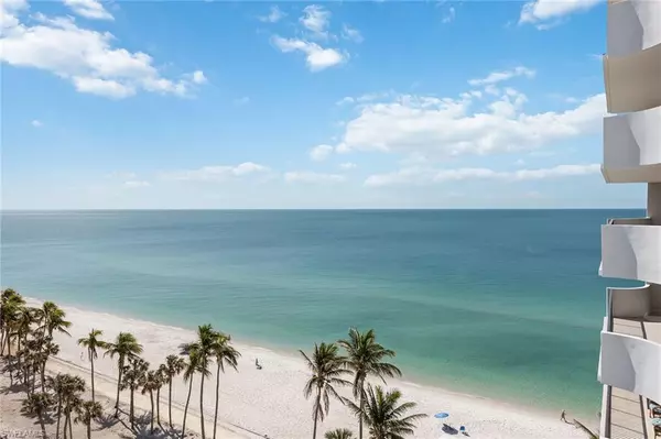 Naples, FL 34103,4005 Gulf Shore BLVD N #1004