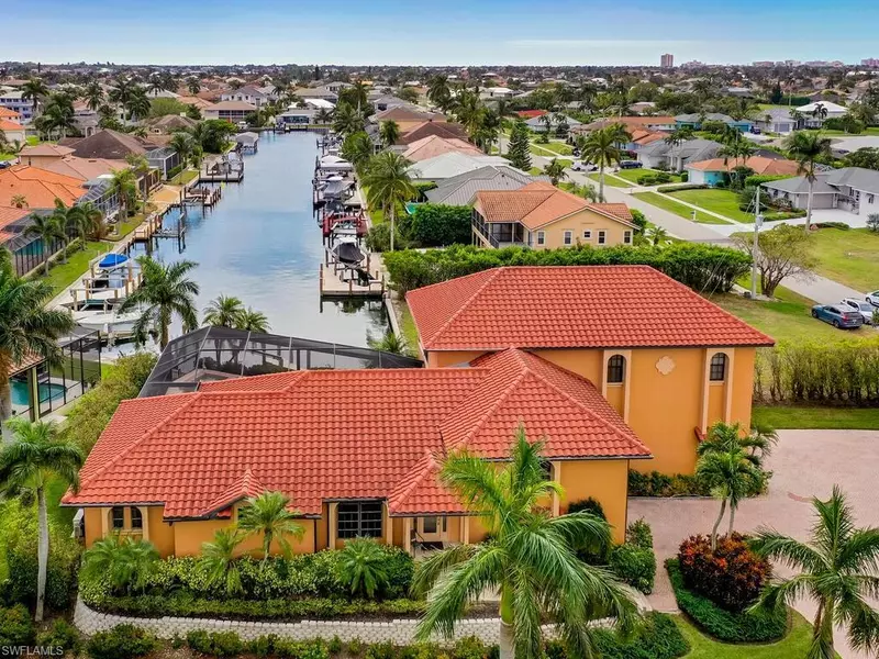 1601 Rainbow CT, Marco Island, FL 34145