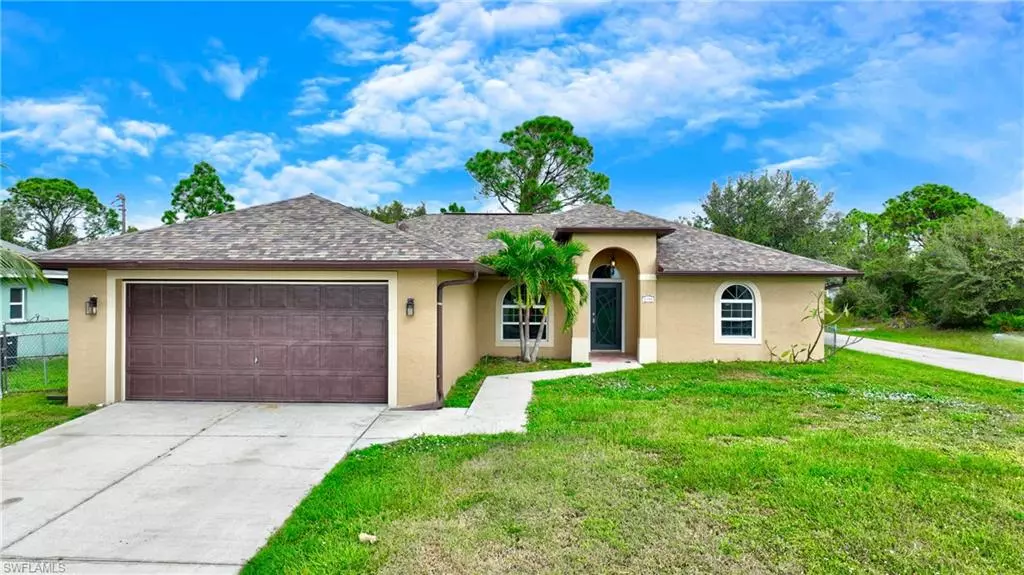 3300 16th ST W, Lehigh Acres, FL 33971