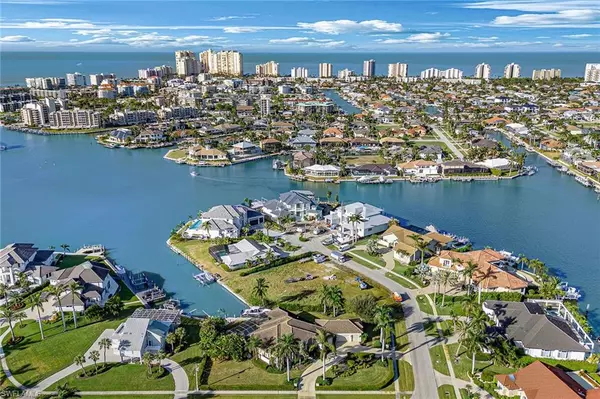 Marco Island, FL 34145,800 Arcadia CT