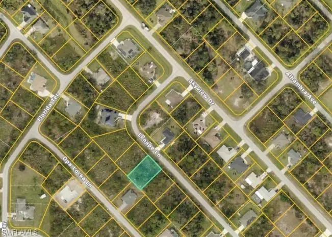 Lenape LN, North Port, FL 34291