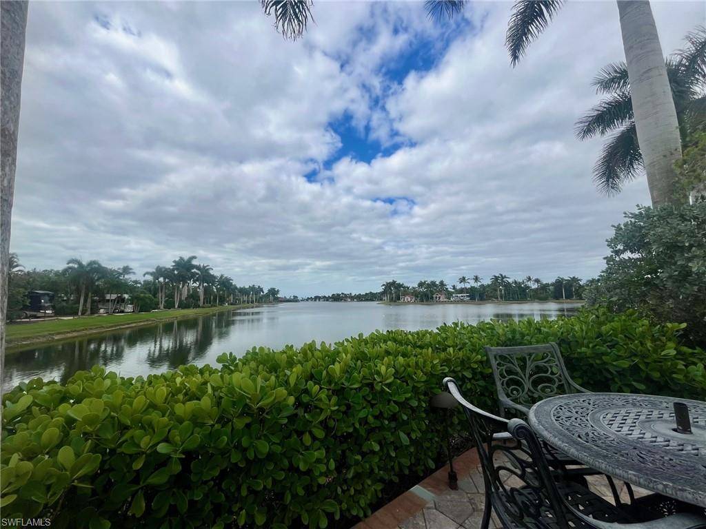 Naples, FL 34114,4919 Coach LN